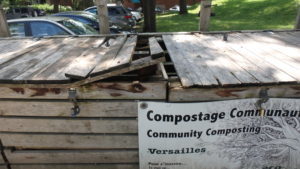 Community composting 